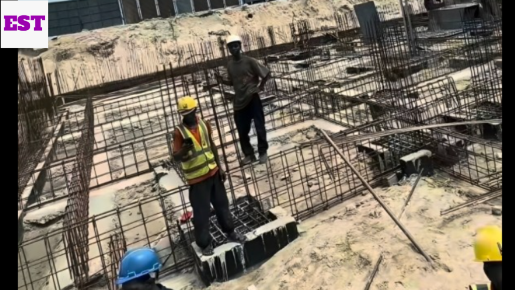 The visual of worker in the site